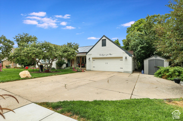 Photo 61 for MLS #2107852 at 2603 E Summerwood Dr