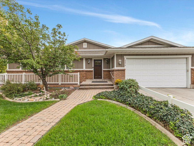 MLS #2107856 - 2375 W Bonanza Way