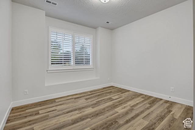 Photo 14 for MLS #2107867 at 7116 W Adamo Dr
