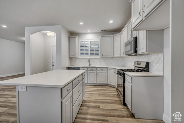 Photo 8 for MLS #2107867 at 7116 W Adamo Dr