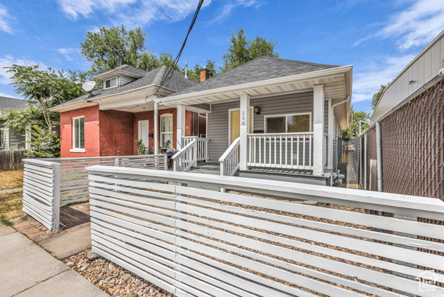 Photo 3 for MLS #2107874 at 266 E Patterson St