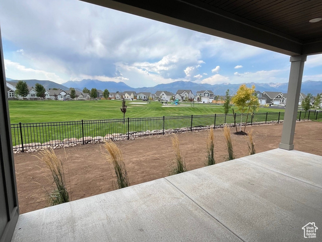 Photo 7 for MLS #2107887 at 2762 E Hayloft Ln #209
