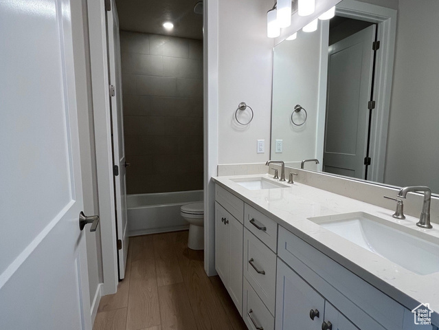 Photo 11 for MLS #2107887 at 2762 E Hayloft Ln #209