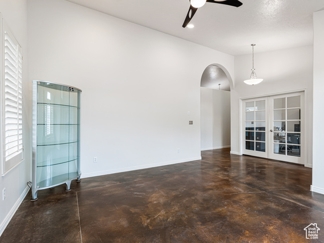 Photo 12 for MLS #2107889 at 605 W Aspen Rd