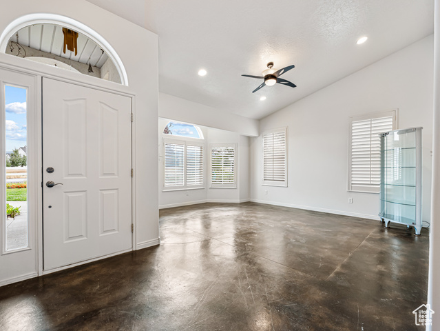 Photo 9 for MLS #2107889 at 605 W Aspen Rd