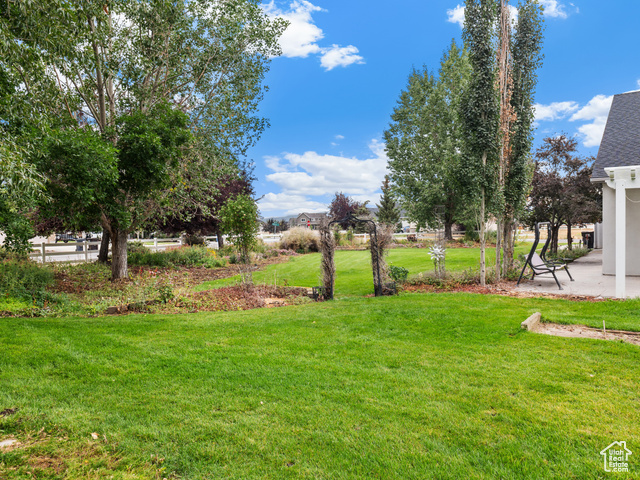 Photo 61 for MLS #2107889 at 605 W Aspen Rd
