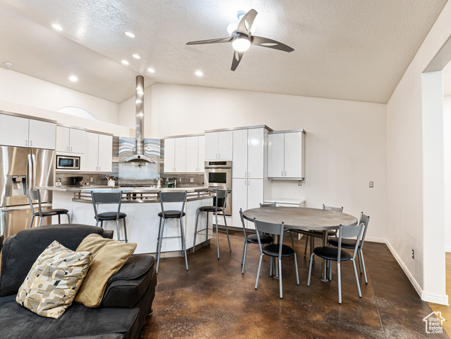 Photo 22 for MLS #2107889 at 605 W Aspen Rd