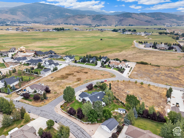 Photo 73 for MLS #2107889 at 605 W Aspen Rd
