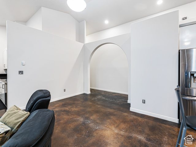 Photo 14 for MLS #2107889 at 605 W Aspen Rd