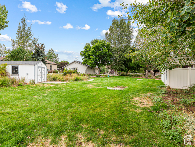 Photo 55 for MLS #2107889 at 605 W Aspen Rd