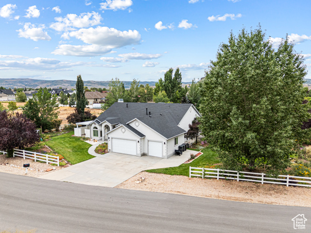 Photo 69 for MLS #2107889 at 605 W Aspen Rd