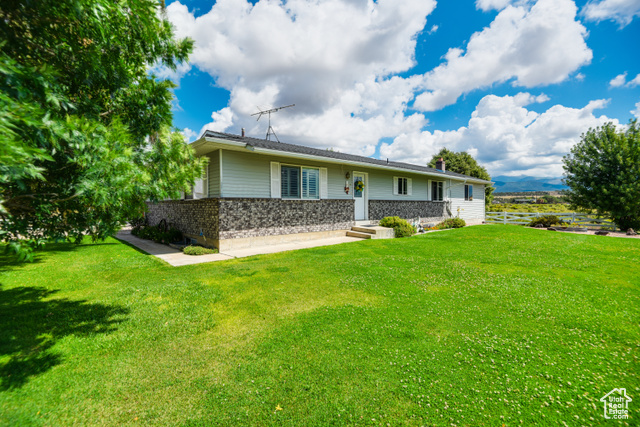 Photo 2 for MLS #2107890 at 140 W 100 South