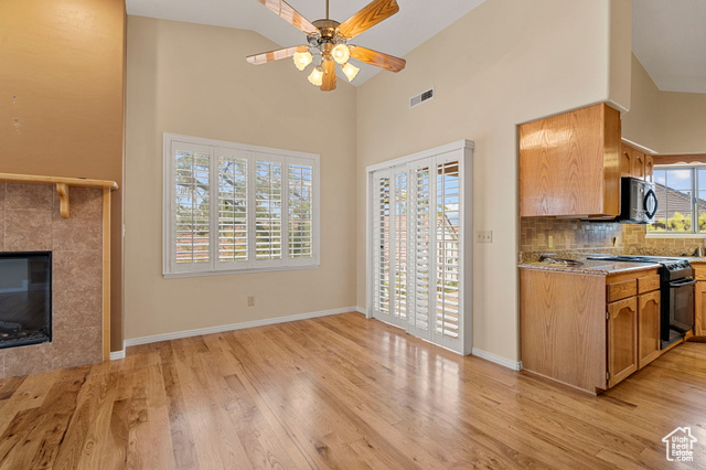 Photo 7 for MLS #2107895 at 439 E Paintbrush Way