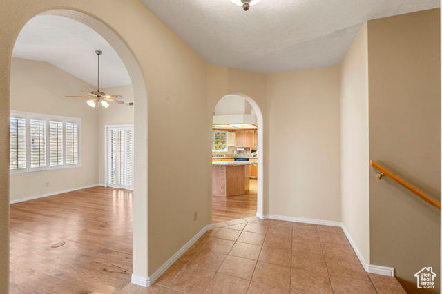 Photo 3 for MLS #2107895 at 439 E Paintbrush Way