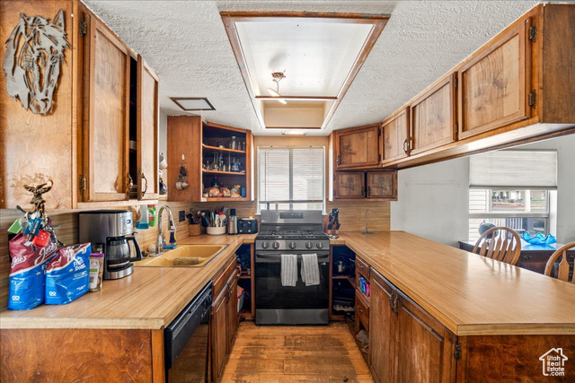 Photo 9 for MLS #2107904 at 560 S 900 West