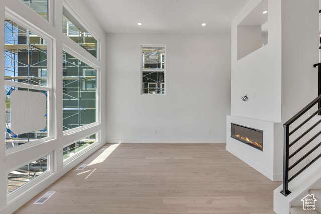 Photo 4 for MLS #2107935 at 562 N Innovator Dr #155