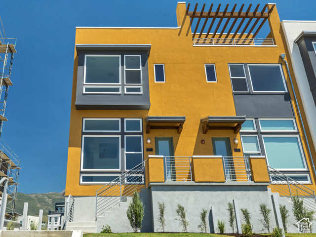 Photo 3 for MLS #2107935 at 562 N Innovator Dr #155