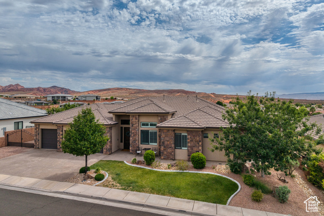 MLS #2107946                     located at 1882 N Vista Way,
                     Washington, UT
