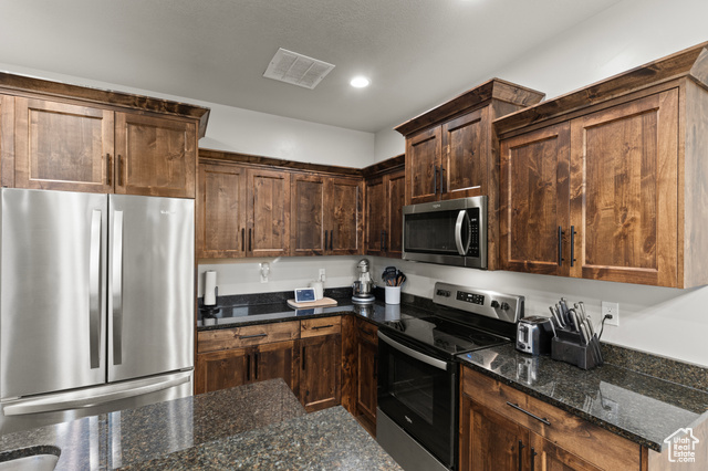 Photo 7 for MLS #2107949 at 263 N 840 East