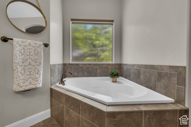Photo 15 for MLS #2107953 at 2526 S Gritton St