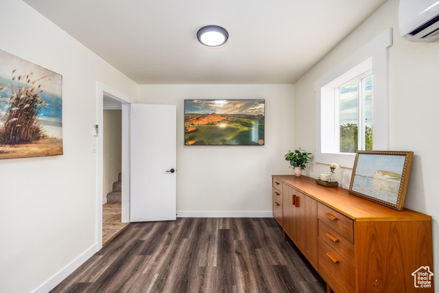 Photo 12 for MLS #2107963 at 361 S 300 West