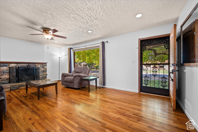 Photo 10 for MLS #2107988 at 1324 S Liberty Avenue