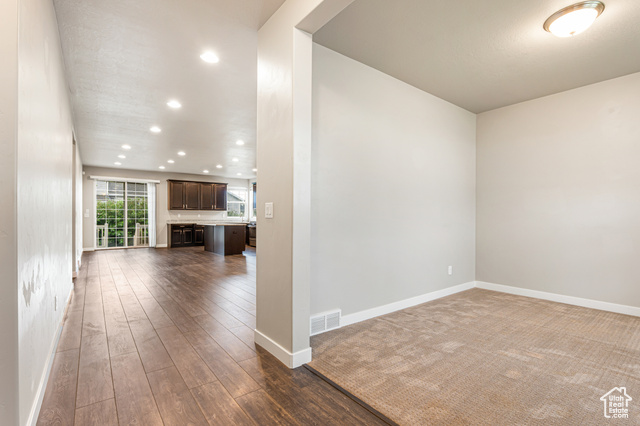 Photo 5 for MLS #2107990 at 887 E 1800 North