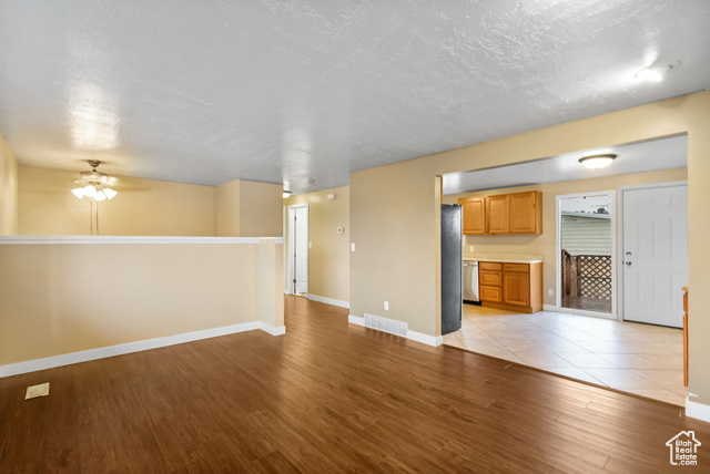 Photo 6 for MLS #2107992 at 6622 S Georgia Dr