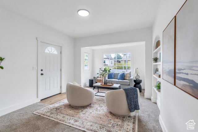 Photo 3 for MLS #2107993 at 653 E Hollywood Ave