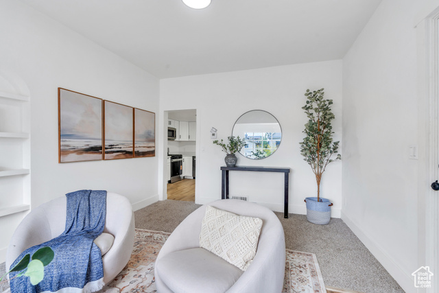 Photo 7 for MLS #2107993 at 653 E Hollywood Ave