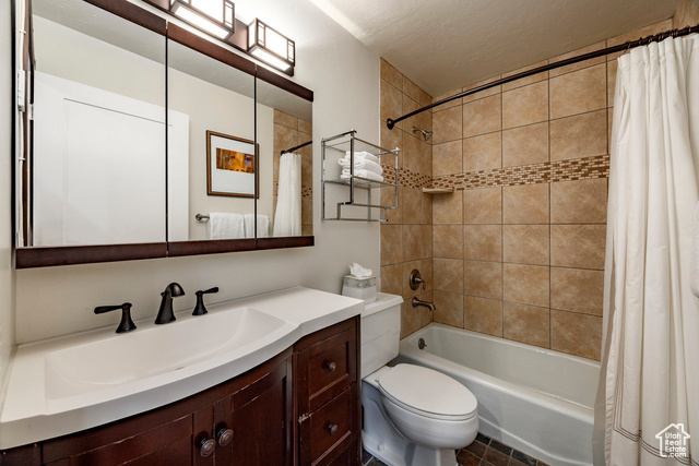 Photo 10 for MLS #2108016 at 1509 Park Ave #403