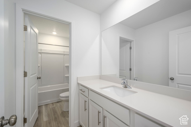 Photo 9 for MLS #2108028 at 6057 W Garnet Grove Way #227