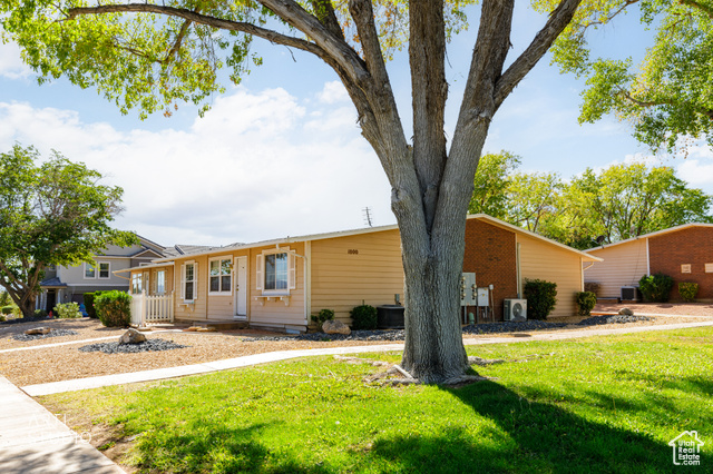 Photo 16 for MLS #2108038 at 600 N 2450 East #1003
