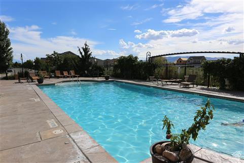 Photo 32 for MLS #2108062 at 574 S 2150 West #104