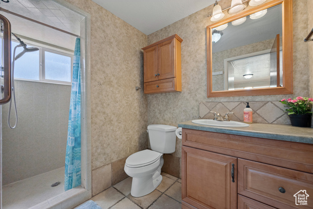 Photo 11 for MLS #2108094 at 284 N 400 East