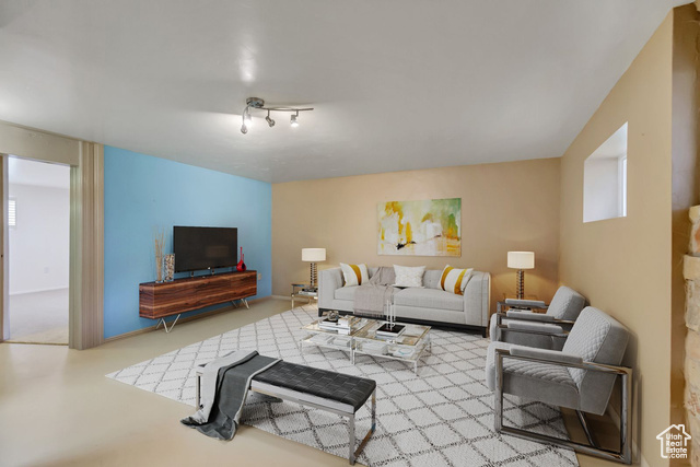 Photo 41 for MLS #2108107 at 1060 E Sleepy Hollow Ln