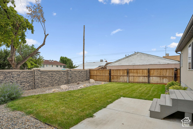 Photo 37 for MLS #2108112 at 1736 W Drake Ln #1