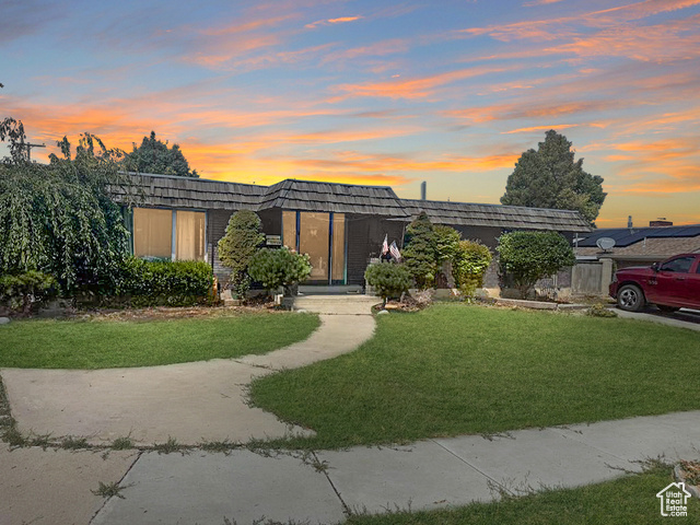 MLS #2108118 - 500 Holly Dr