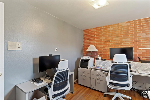 Photo 12 for MLS #2108119 at 896 E 40th St