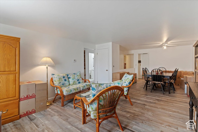 Photo 4 for MLS #2108119 at 896 E 40th St