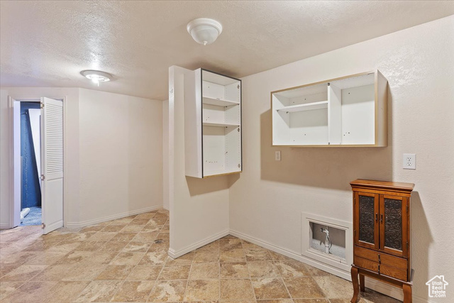 Photo 20 for MLS #2108119 at 896 E 40th St