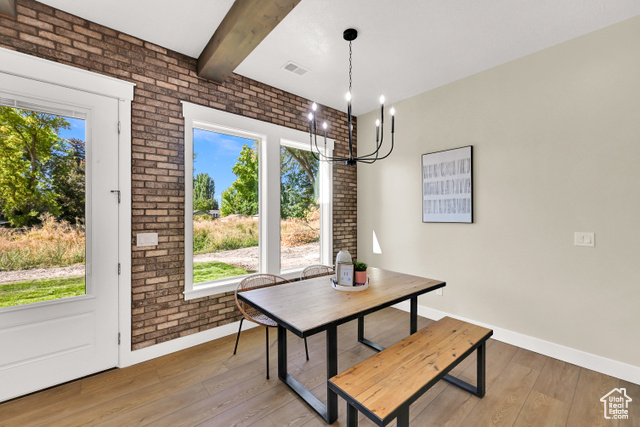 Photo 4 for MLS #2108137 at 553 Center Ave