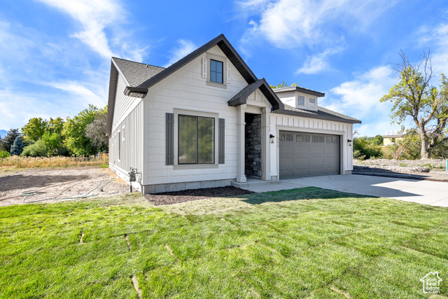 Photo 9 for MLS #2108137 at 553 Center Ave