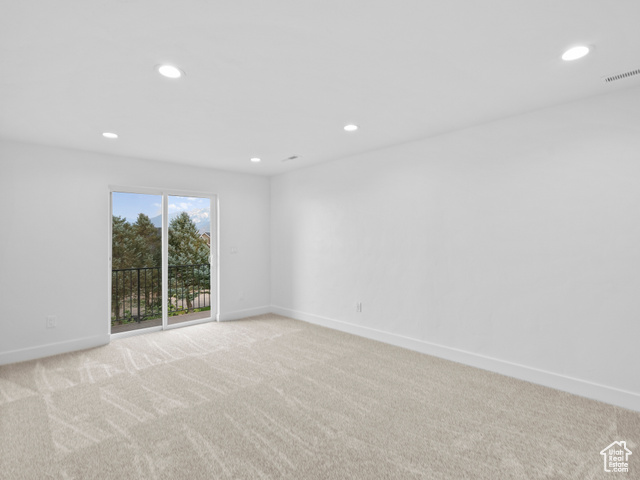 Photo 32 for MLS #2108147 at 581 E Draper Woods Way