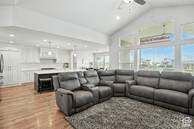 Photo 11 for MLS #2108153 at 4244 W 625 South