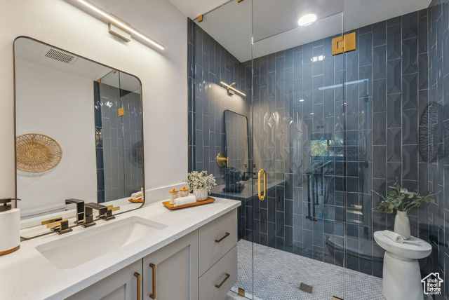 Photo 35 for MLS #2108154 at 860 E 3rd Ave #6