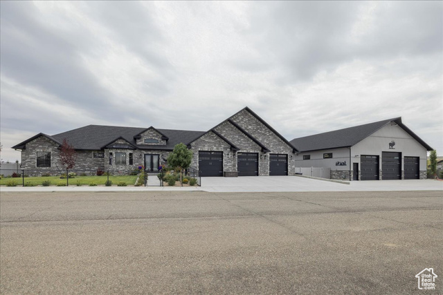 Photo 2 for MLS #2108158 at 310 Ottley Ln