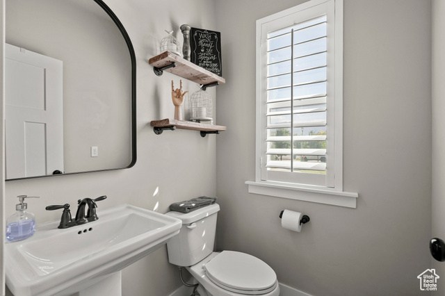 Photo 17 for MLS #2108165 at 701 W 4050 North