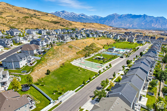 Photo 38 for MLS #2108165 at 701 W 4050 North