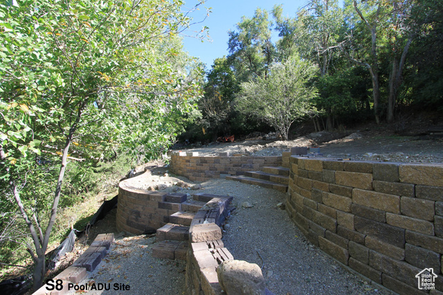 Photo 10 - 2950 E Hillsden Dr, Holladay UT 84117